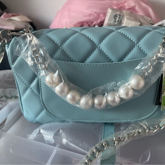 Badgley Mischka Chanel-style Quilted Blue Bag with pearl accents NWT - Picture 2 of 11